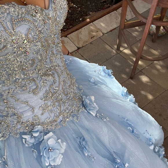 light blue quince dress - Picture 5 of 5